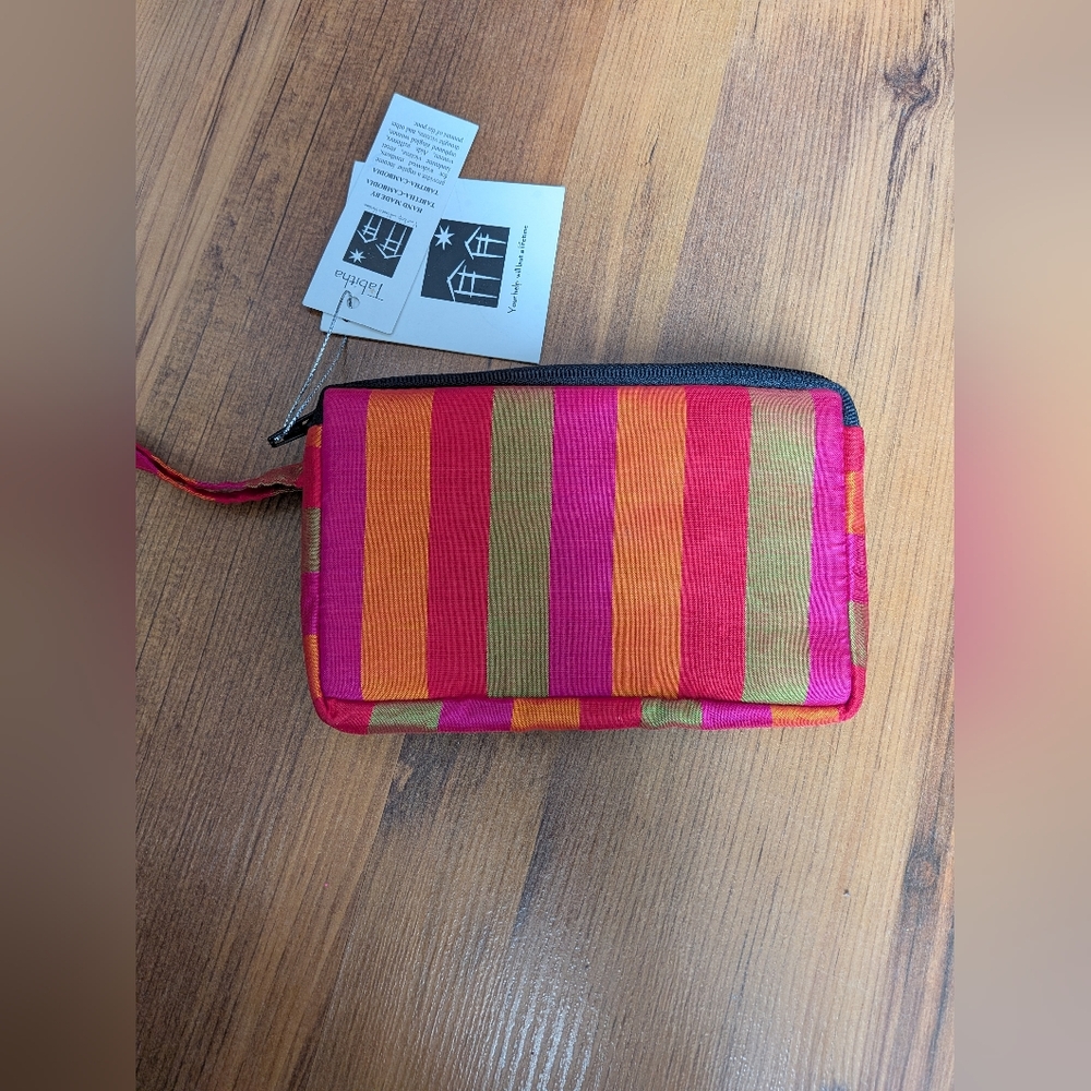 BNWT Tabitha 100% Handwoven Cambodian Silk Wristlet